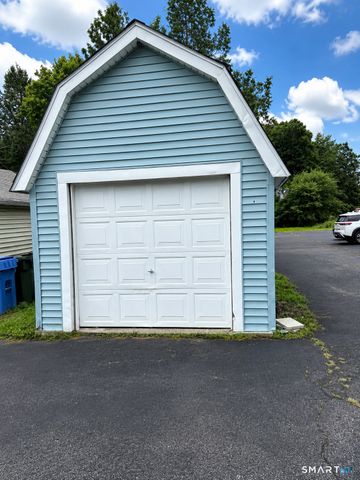 82 Salem Turnpike, Norwich, CT 06360