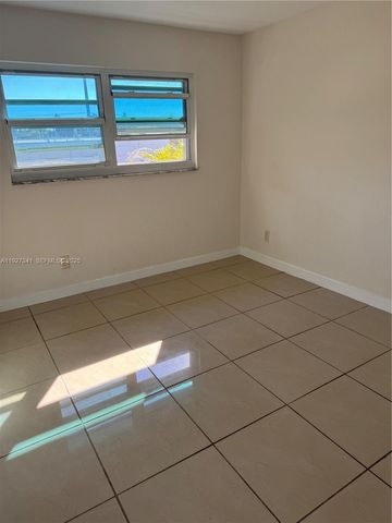 4717 SW 33rd Ave 202, Dania Beach, FL 33312