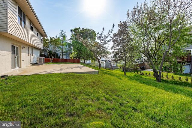 1701 DEKALB CT, Hyattsville, MD 20782