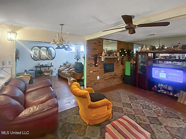 6505 Van Buren Road, Jackson, MS 39213