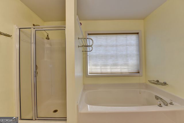 800 Roget Court, Lawrenceville, GA 30045