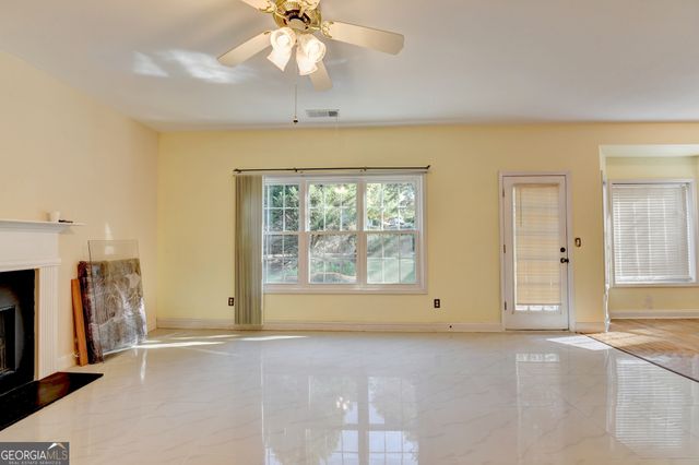 800 Roget Court, Lawrenceville, GA 30045