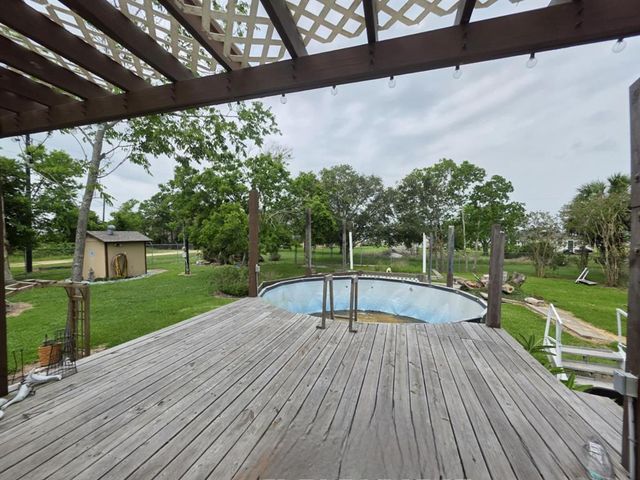 182 Smith Road, Palacios, TX 77465