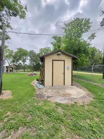 182 Smith Road, Palacios, TX 77465