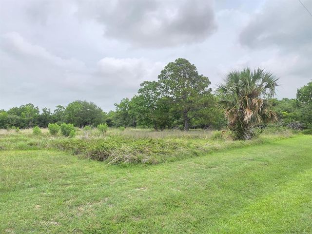 182 Smith Road, Palacios, TX 77465