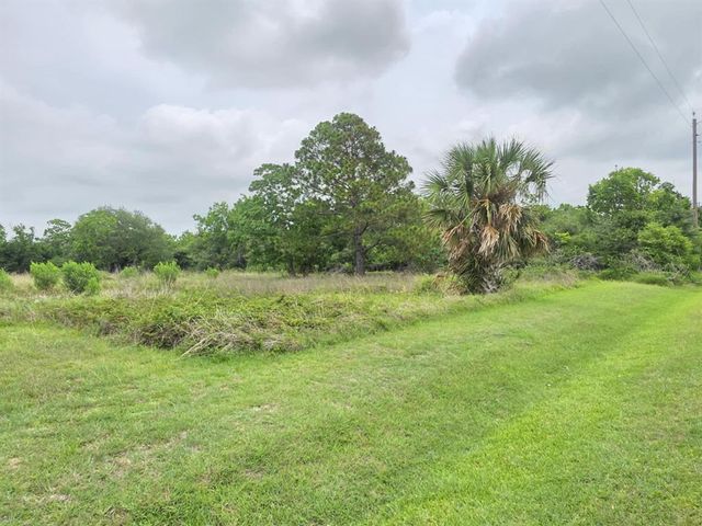 182 Smith Road, Palacios, TX 77465