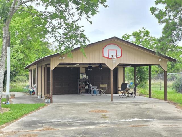 182 Smith Road, Palacios, TX 77465