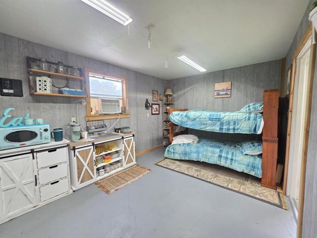 182 Smith Road, Palacios, TX 77465