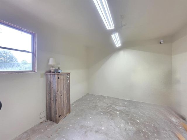182 Smith Road, Palacios, TX 77465