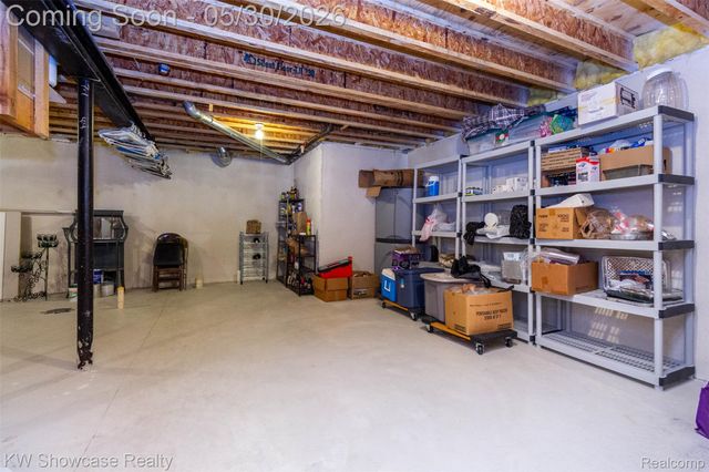 5726 Pinecroft Court 44, Independence Charter Township, MI 48346