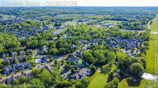 5726 Pinecroft Court 44, Independence Charter Township, MI 48346