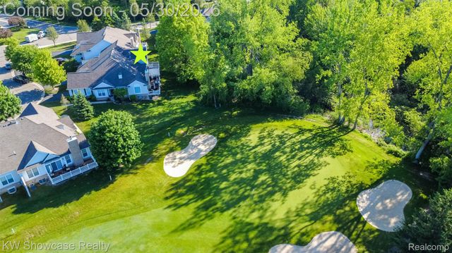5726 Pinecroft Court 44, Independence Charter Township, MI 48346