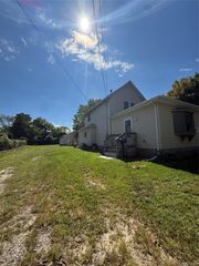7 Park Avenue, Patchogue, NY 11772