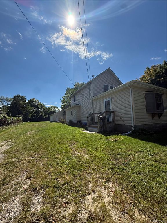 7 Park Avenue, Patchogue, NY 11772