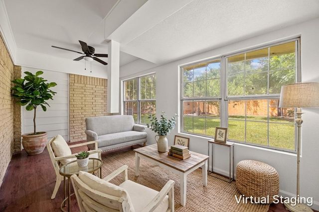 2305 Lathan LN, Taylor, TX 76574