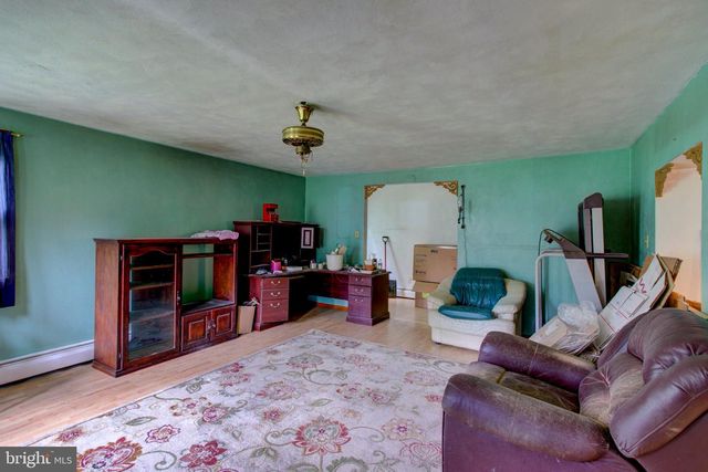 1406 RICHMOND RD, Red Lion, PA 17356