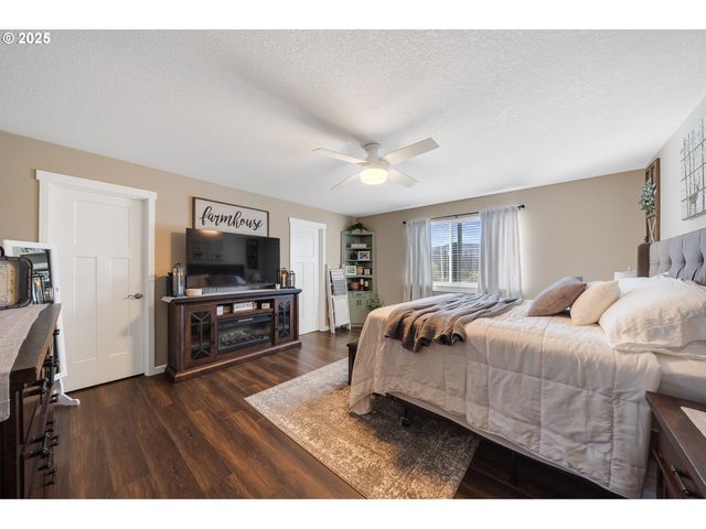 10340 SKYVIEW Rd, Tillamook, OR 97141