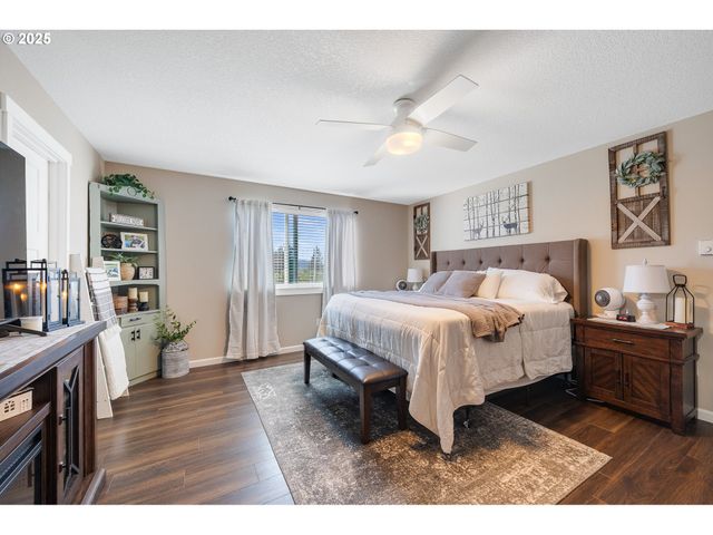 10340 SKYVIEW Rd, Tillamook, OR 97141