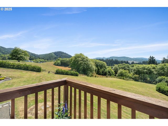 10340 SKYVIEW Rd, Tillamook, OR 97141