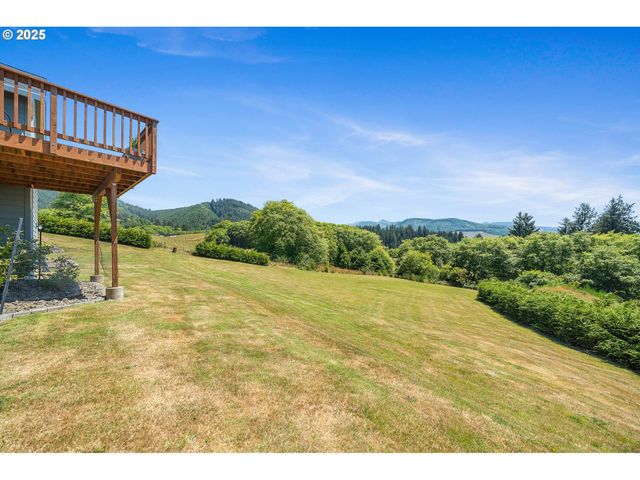 10340 SKYVIEW Rd, Tillamook, OR 97141