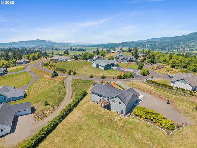 10340 SKYVIEW Rd, Tillamook, OR 97141
