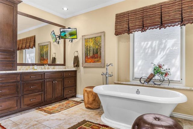 5016 Misty Glen Circle, Oklahoma City, OK 73142