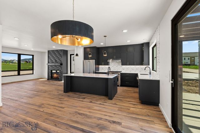 2939 S 30th Avenue, Bozeman, MT 59718