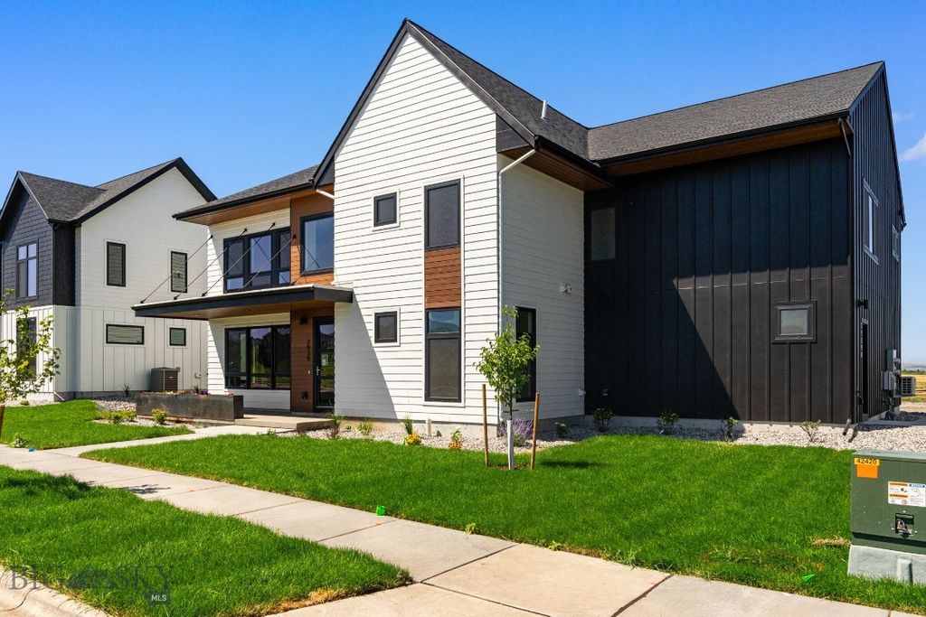 2939 S 30th Avenue, Bozeman, MT 59718 photo 2