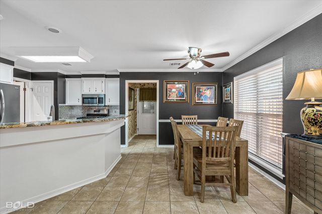 2200 Middle Creek Boulevard, Bossier City, LA 71111