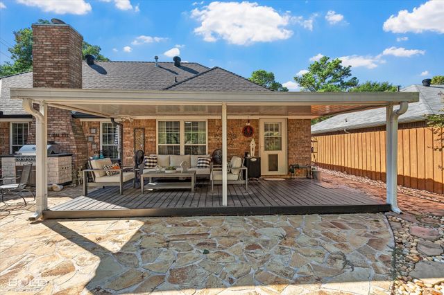 2200 Middle Creek Boulevard, Bossier City, LA 71111