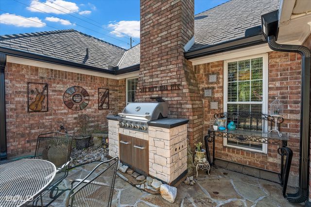 2200 Middle Creek Boulevard, Bossier City, LA 71111