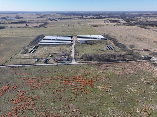 11285 Tucker Road, Gravette, AR 72736