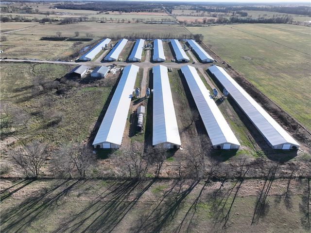 11285 Tucker Road, Gravette, AR 72736