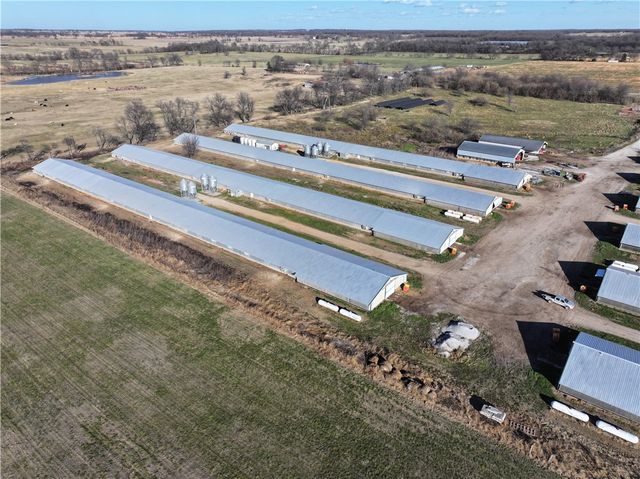 11285 Tucker Road, Gravette, AR 72736