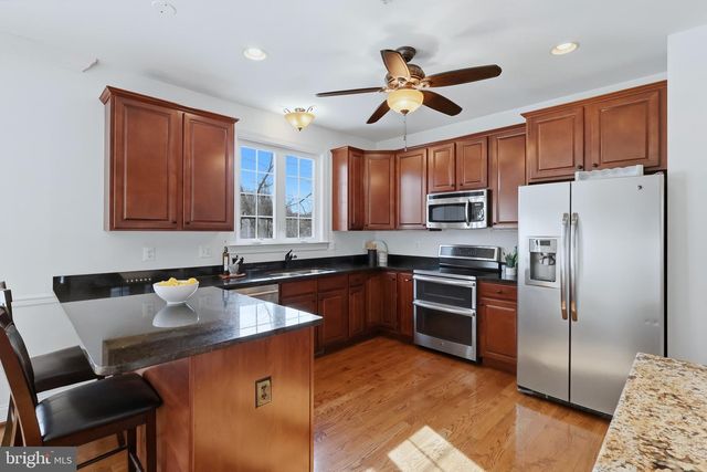 50 HIBISCUS CT, La Plata, MD 20646