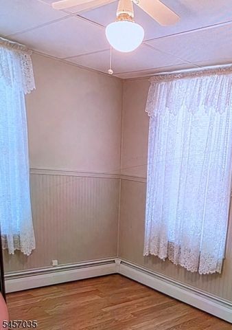 306 Aurora St, Lopatcong Twp., NJ 08865