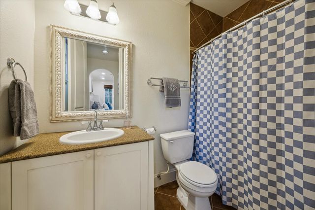 1720 Elmen Street, Houston, TX 77019