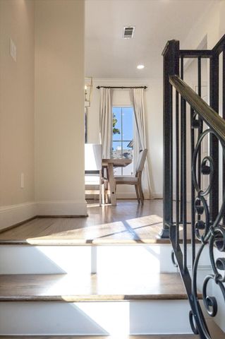 1720 Elmen Street, Houston, TX 77019