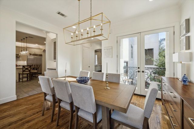 1720 Elmen Street, Houston, TX 77019