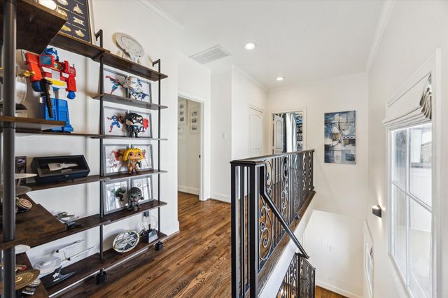 1720 Elmen Street, Houston, TX 77019