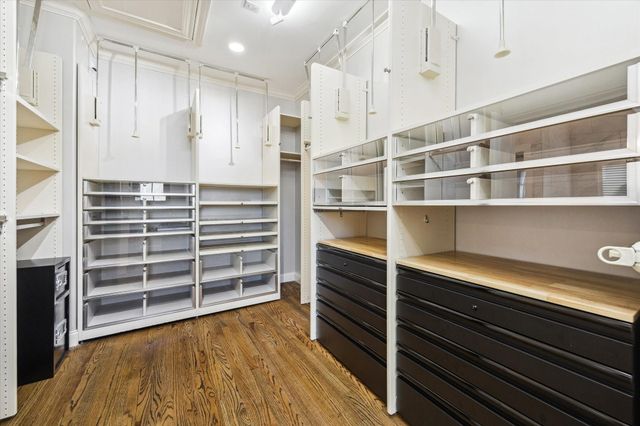 1720 Elmen Street, Houston, TX 77019