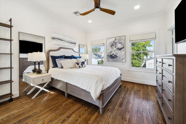 1720 Elmen Street, Houston, TX 77019