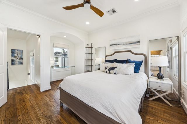 1720 Elmen Street, Houston, TX 77019