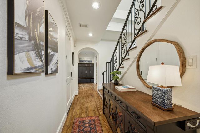 1720 Elmen Street, Houston, TX 77019