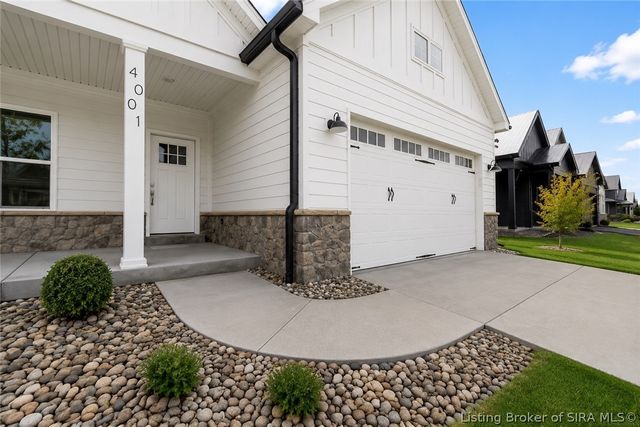 4001 Williams Crossing Way, Jeffersonville, IN 47130