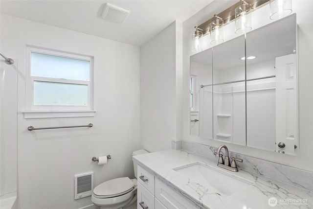 1464 S 303rd Street, Federal Way, WA 98003