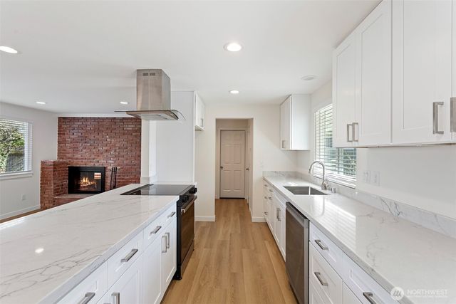 1464 S 303rd Street, Federal Way, WA 98003