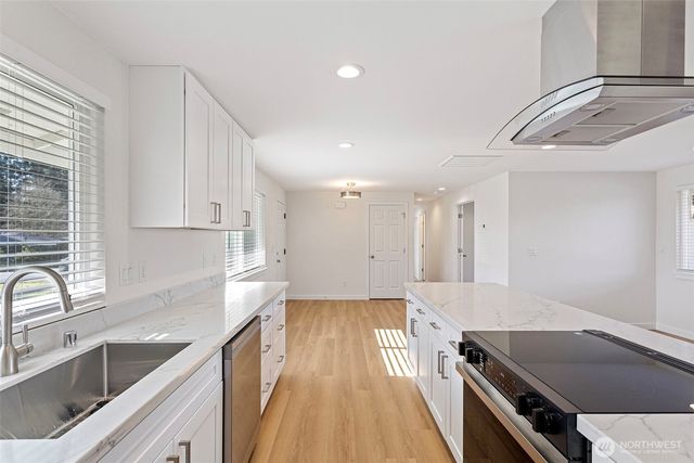 1464 S 303rd Street, Federal Way, WA 98003