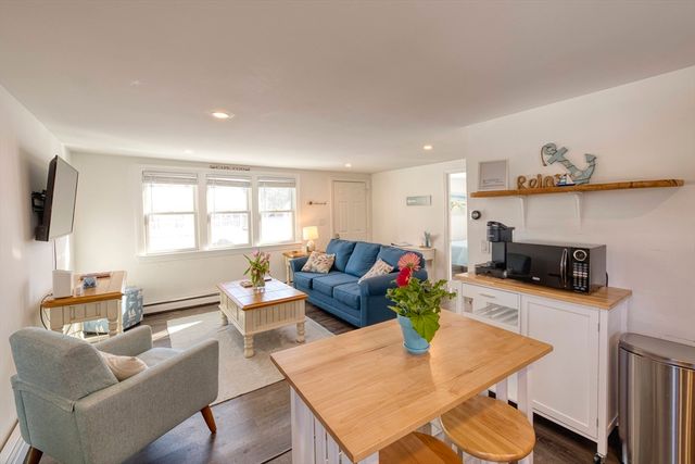 205 Lower County Rd 8, Dennis, MA 02639