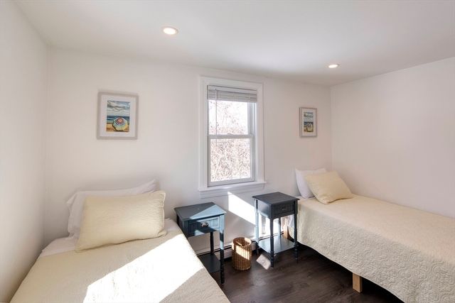 205 Lower County Rd 8, Dennis, MA 02639